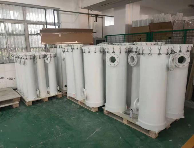 UPVC玻璃鋼防腐保安（ān）多袋式過濾器